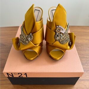 No. 21 Raso Satin Mules with Crystal Embellishments